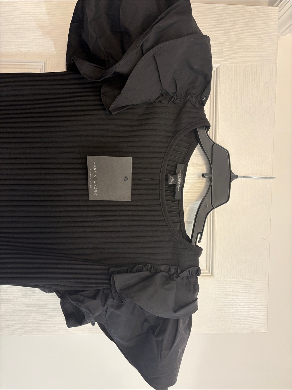 Stylish Black Ruffle-Sleeve Ribbed Top - Picture 4 of 11